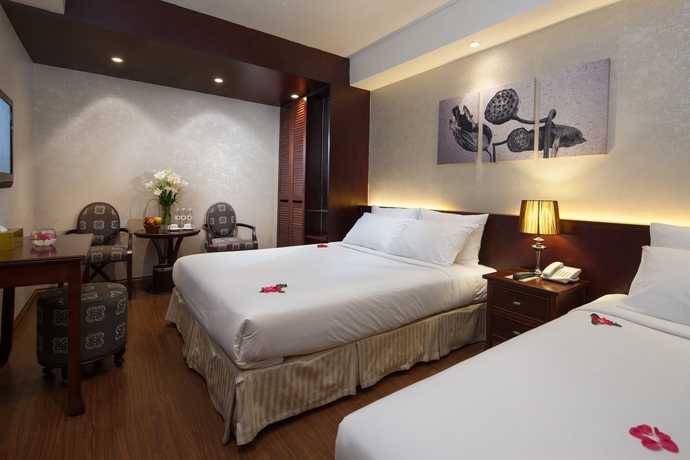 Imagen de la habitación del Hotel Dragon Pearl. Foto 8