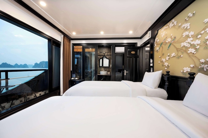 Imagen de la habitación del Hotel Dragon Premium Cruise. Foto 11