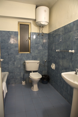 Imagen de la habitación del Hotel Dragonara Court. Foto 8