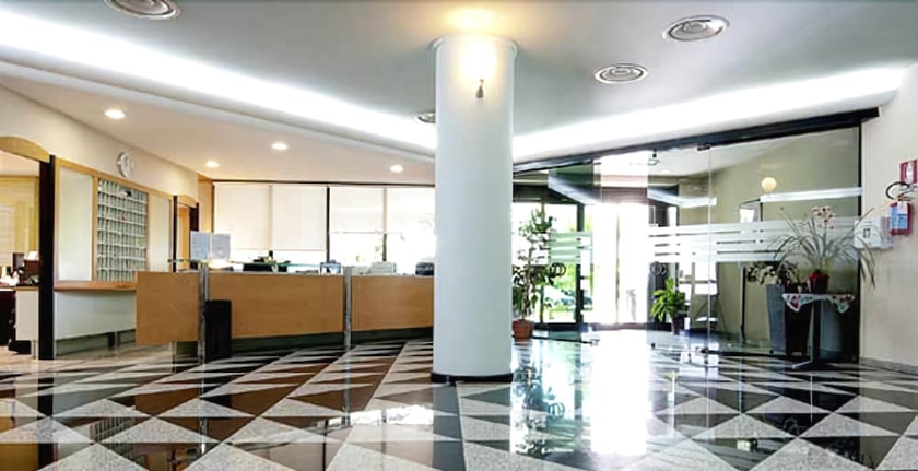 Imagen de los interiores del Hotel Dragonara. Foto 16