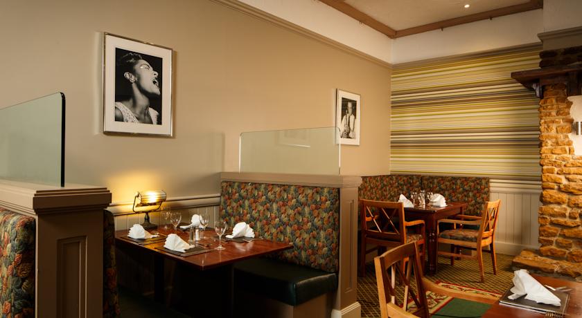 Imagen del bar/restaurante del Hotel Dragonfly Bury St Edmunds. Foto 3
