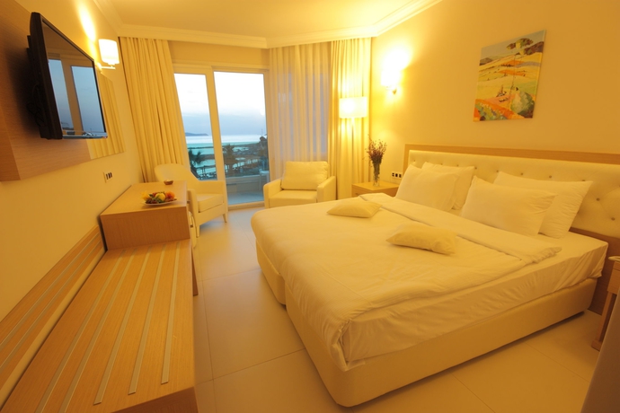 Imagen de la habitación del Hotel Dragut Point South. Foto 6