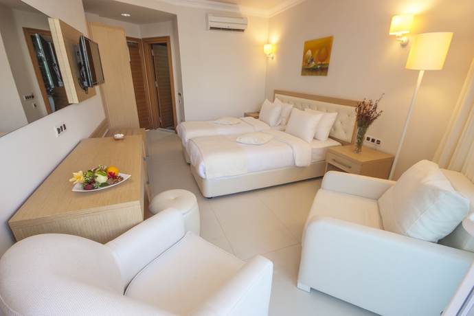 Imagen de los interiores del Hotel Dragut Point South. Foto 14