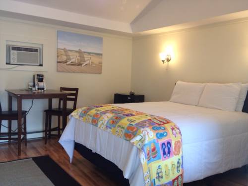 Imagen de la habitación del Hotel Drakes Island Resort. Foto 3