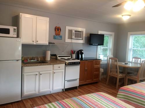 Imagen de la habitación del Hotel Drakes Island Resort. Foto 4