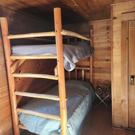Imagen de la habitación del Hotel Drakesbad Guest Ranch. Foto 9