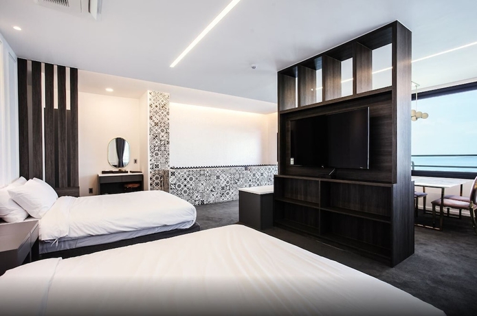 Imagen de la habitación del Hotel Drama 2015. Foto 13