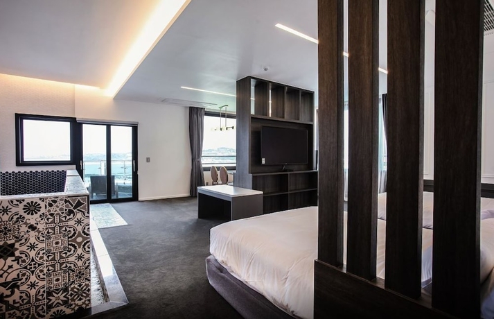 Imagen de la habitación del Hotel Drama 2015. Foto 14