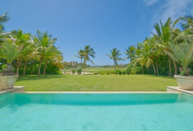Imagen general del Hotel Dramatic Luxury Villa With Golf and Ocean View Walking Distance From the Beach. Foto 13