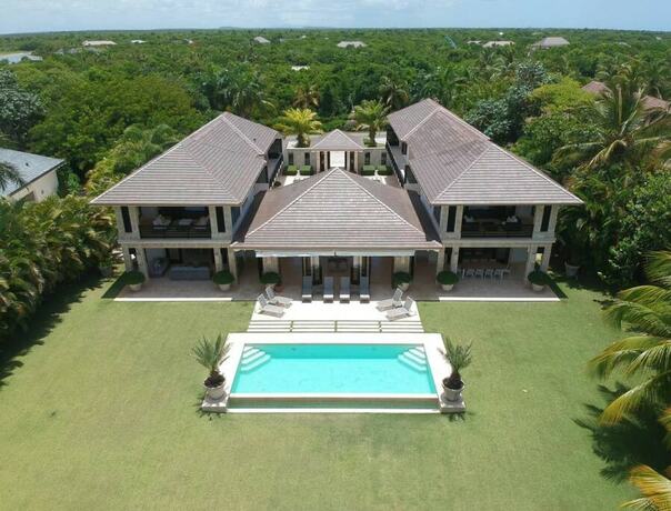 Imagen general del Hotel Dramatic Luxury Villa With Golf and Ocean View Walking Distance From the Beach. Foto 16
