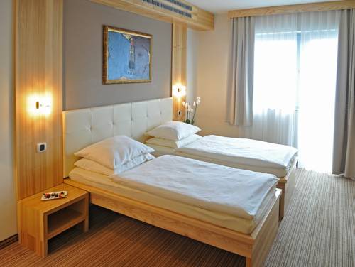 Imagen de la habitación del Hotel Dras. Foto 3