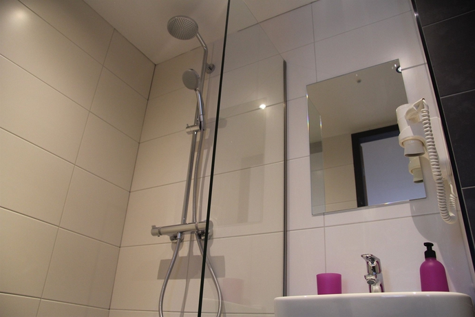 Imagen de la habitación del Hotel Dream Amsterdam. Foto 9