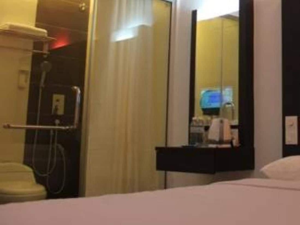Imagen de la habitación del Hotel Dream, Bandaraya Klang. Foto 10