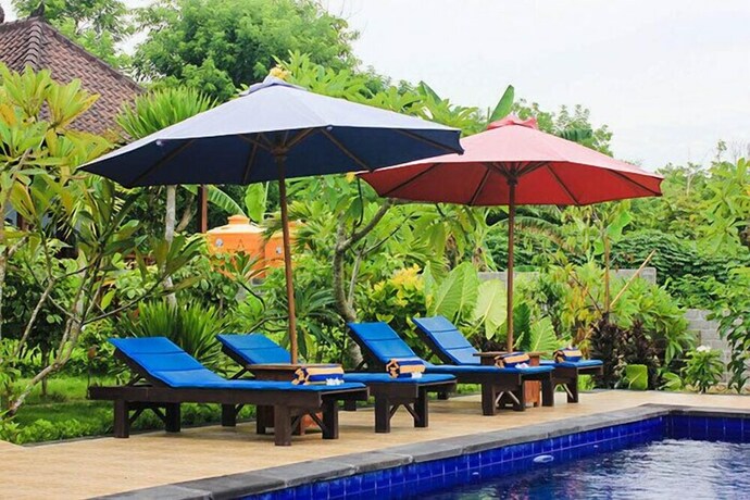 Imagen de la piscina del Hotel Dream Beach Berlian. Foto 29