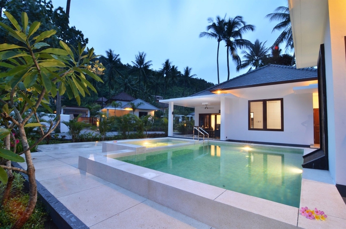 Imagen de la piscina del Hotel Dream Estate. Foto 14
