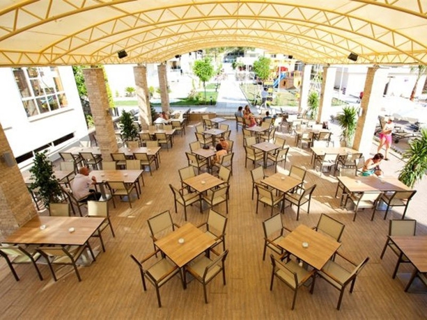 Imagen general del Hotel Dream Family Club. Foto 3