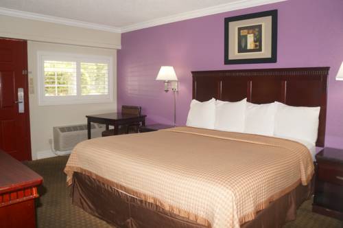 Imagen de la habitación del Hotel Dream Inn, Fresno. Foto 4