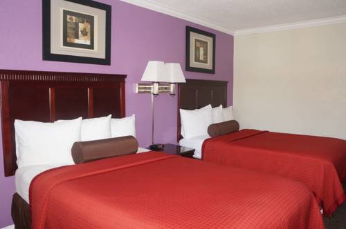 Imagen de la habitación del Hotel Dream Inn, Fresno. Foto 5