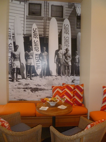 Imagen del bar/restaurante del Hotel Dream Inn Santa Cruz. Foto 1