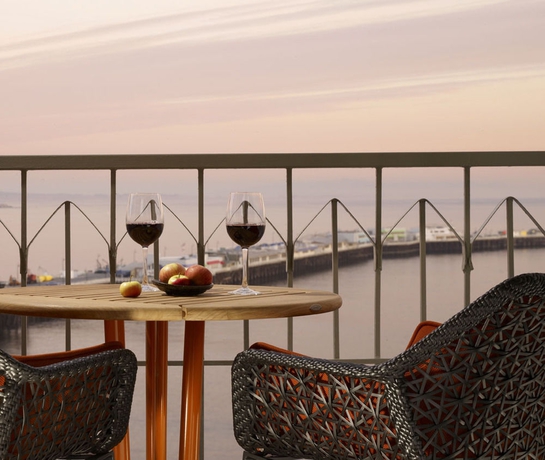 Imagen de la habitación del Hotel Dream Inn Santa Cruz. Foto 7