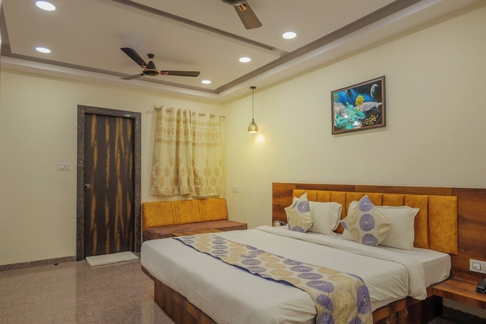 Imagen de la habitación del Hotel Dream Inn, Sanwer. Foto 9