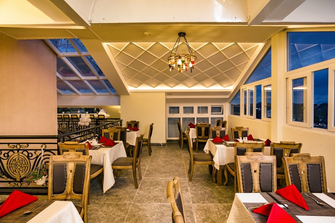 Imagen del bar/restaurante del Hotel Dream Luxury, Da Lat. Foto 5