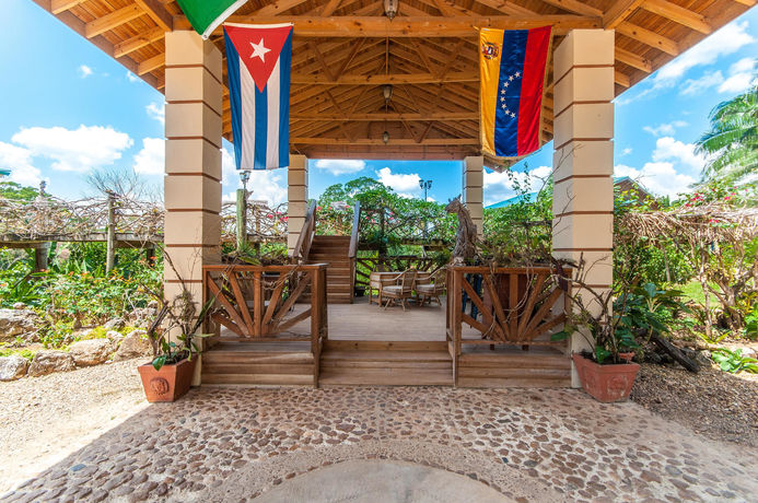 Imagen de los exteriores del Hotel Dream Valley Belize. Foto 9