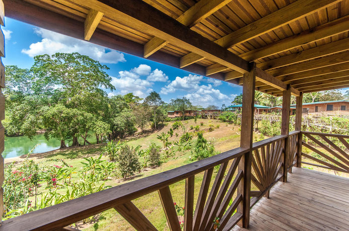 Imagen de los exteriores del Hotel Dream Valley Belize. Foto 10