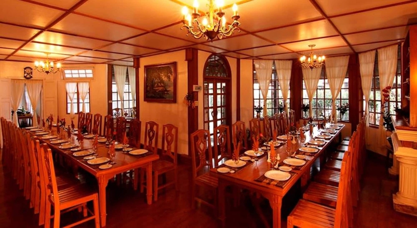 Imagen del bar/restaurante del Hotel Dream Villa. Foto 3