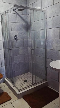 Imagen de la habitación del Hotel DreamWest Living Guesthouse. Foto 16