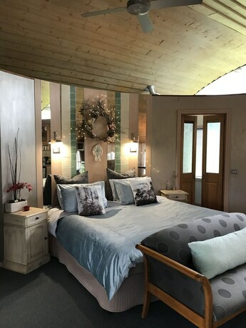 Imagen de la habitación del Hotel Dreamers. Foto 30