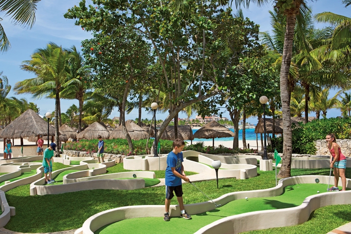 Imagen de los exteriores del Hotel Dreams Aventuras Riviera Maya - All Inclusive. Foto 9