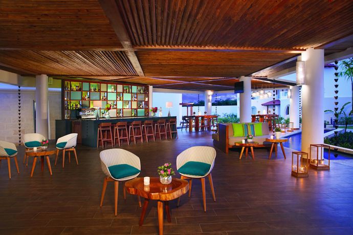 Imagen del bar/restaurante del Hotel Dreams Dominicus La Romana - All Inclusive. Foto 2