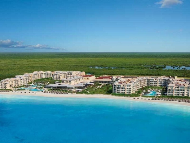 Imagen general del Hotel Dreams Jade Resort and Spa - All Inclusive. Foto 8