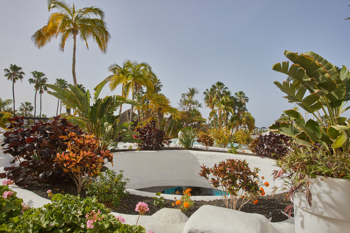 Imagen de los exteriores del Hotel Dreams Jardin Tropical. Foto 13