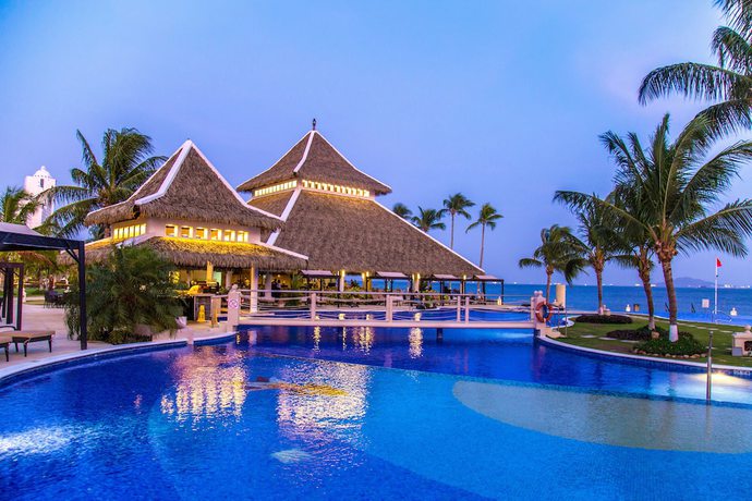 Imagen de la piscina del Hotel Dreams Playa Bonita Panama - All Inclusive. Foto 17