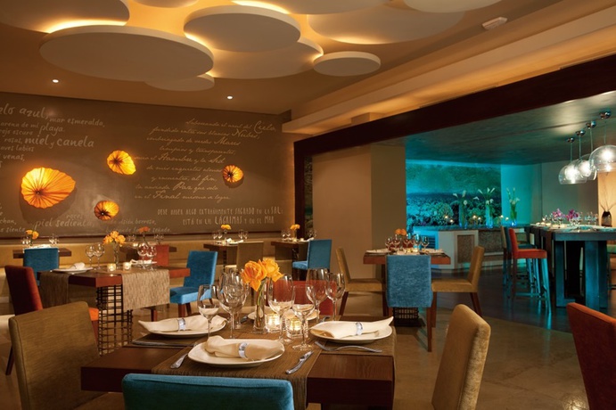 Imagen del bar/restaurante del Hotel Dreams Royal Beach Punta Cana. Foto 2