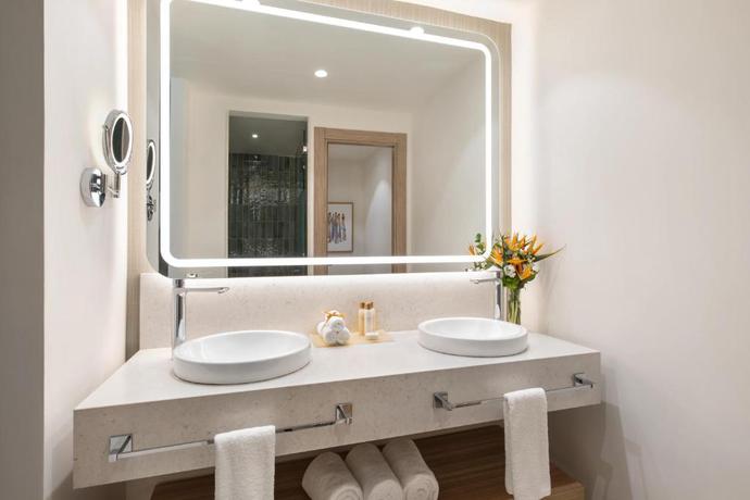 Imagen de la habitación del Hotel Dreams Royal Beach Punta Cana. Foto 13