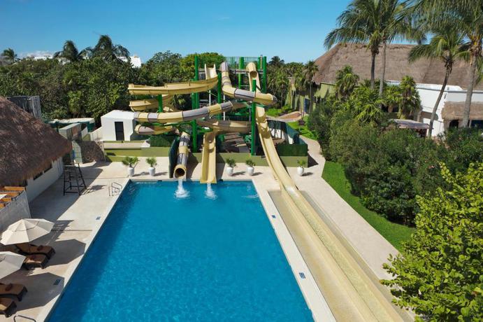 Imagen de la piscina del Hotel Dreams Sapphire Resort and Spa - All Inclusive. Foto 20