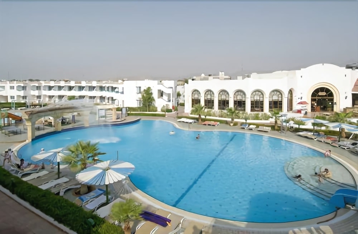Imagen de la piscina del Hotel Dreams Vacation Sharm El Sheikh. Foto 16