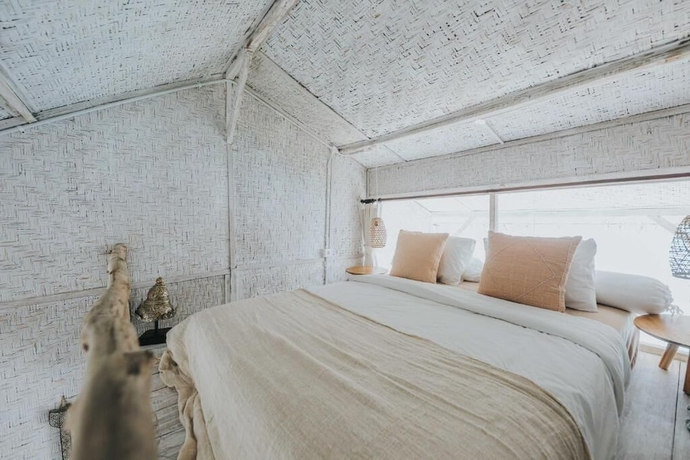 Imagen de la habitación del Hotel Dreamsea Uluwatu. Foto 5