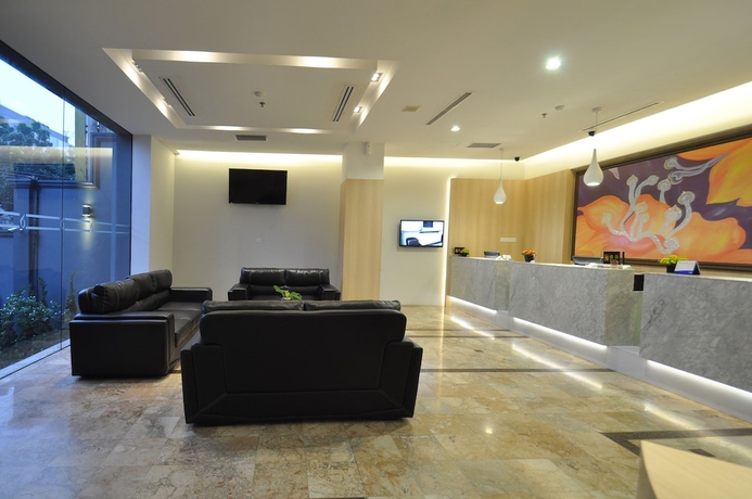 Imagen de los interiores del Hotel Dreamtel Jakarta. Foto 18