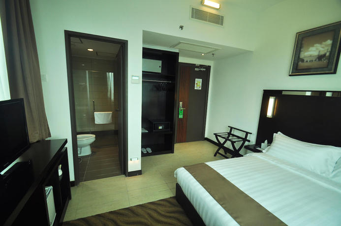 Imagen de la habitación del Hotel Dreamtel Kota Kinabalu. Foto 5