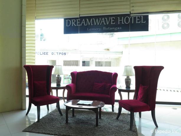 Imagen de los interiores del Hotel Dreamwave Lemery. Foto 17
