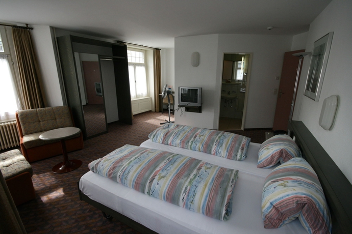 Imagen de la habitación del Hotel Drei Könige, Lucerna. Foto 6
