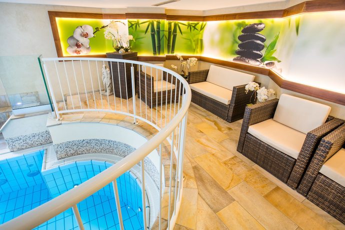 Imagen de la piscina del Hotel DreiSonnen. Foto 20
