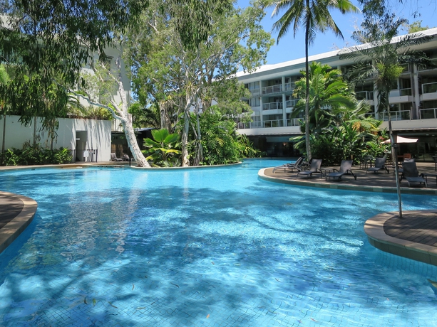 Imagen de la piscina del Hotel Drift Palm Cove. Foto 14