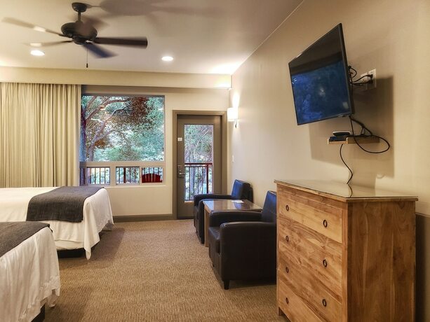 Imagen general del Hotel Driftwood Lodge. Foto 7