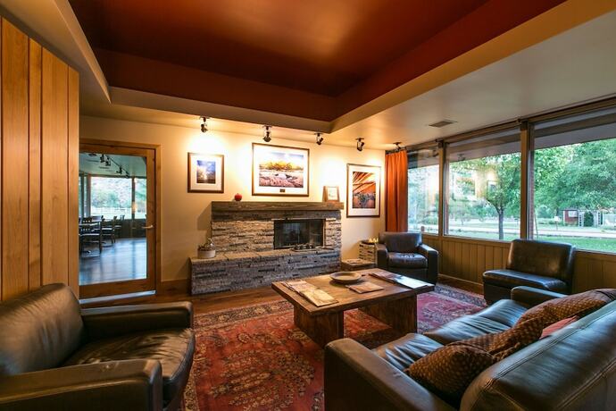 Imagen general del Hotel Driftwood Lodge. Foto 9