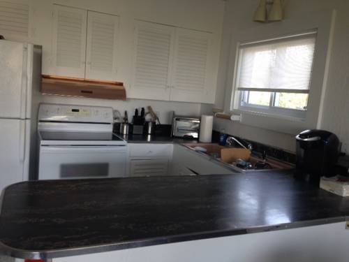 Imagen de la habitación del Hotel Driftwood Resort On The Ocean. Foto 8